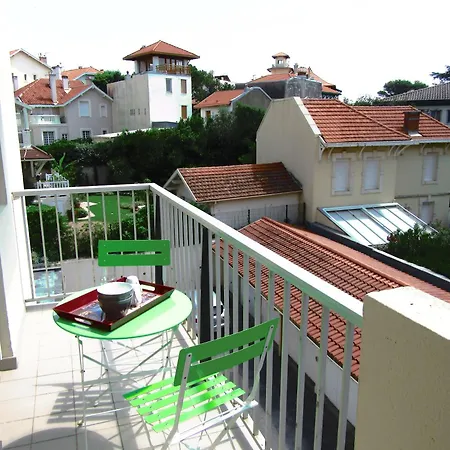B300 - T3 Moderne - Miramar Apartment *